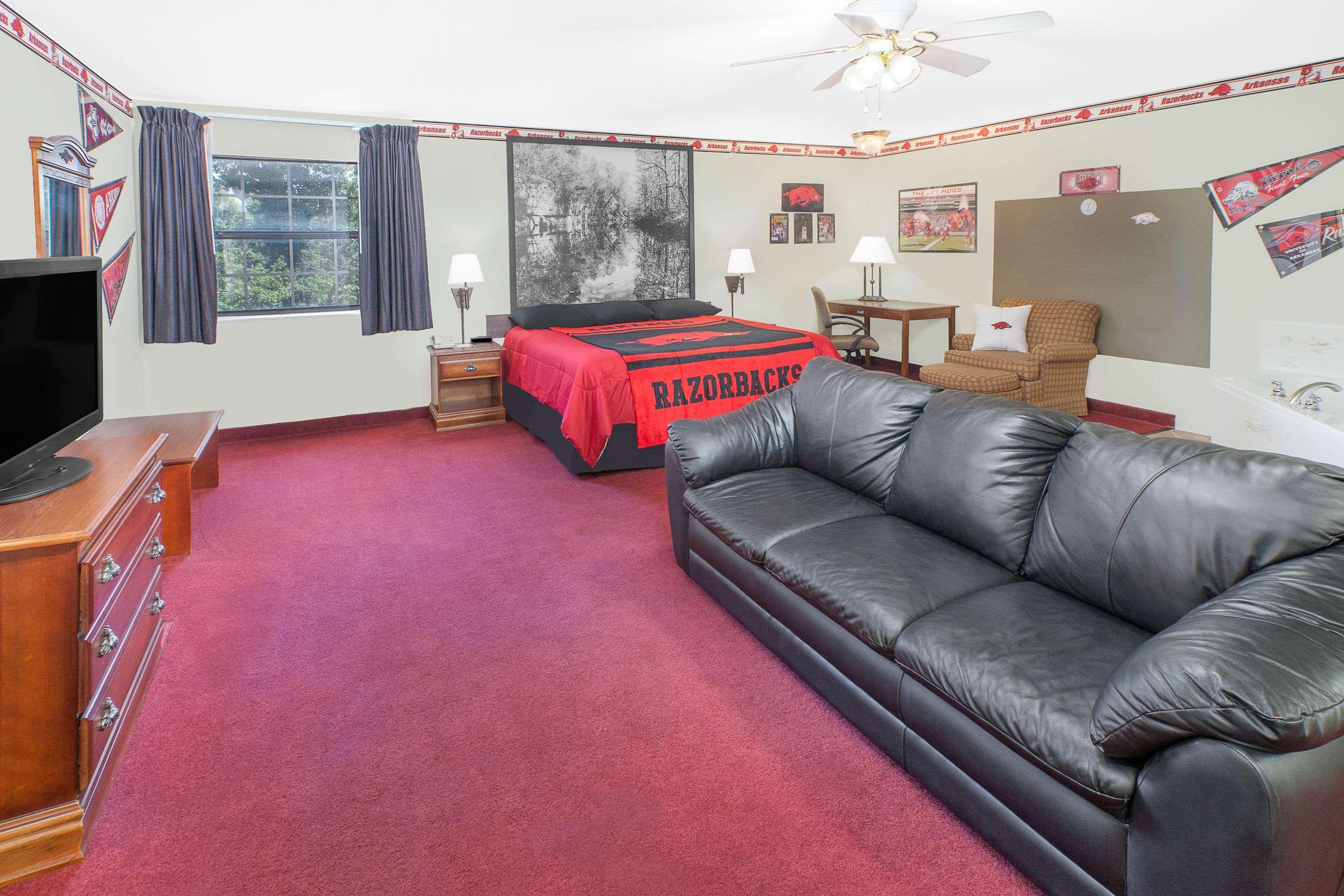 Super 8 By Wyndham Lowell/Bentonville/Rogers Area Bagian luar foto
