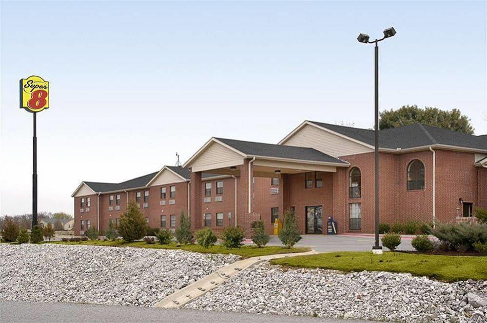Super 8 By Wyndham Lowell/Bentonville/Rogers Area Bagian luar foto